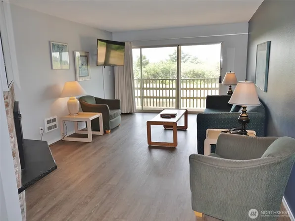 615 Ocean Shores Boulevard NW #211, Ocean Shores, WA 98569