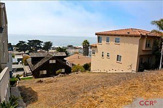 2nd image of 2746 Richard Ave