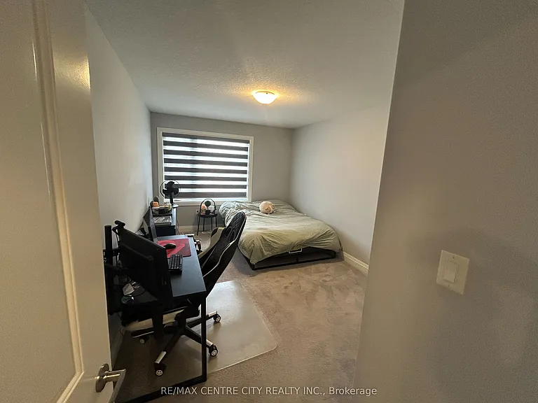 751 Freeport St — Photo 15