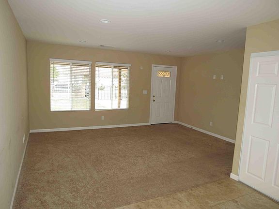 3rd image of 3010 Wardlow Ave