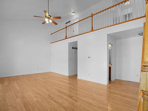 3rd image of 5 Cabanne Townhome Dr