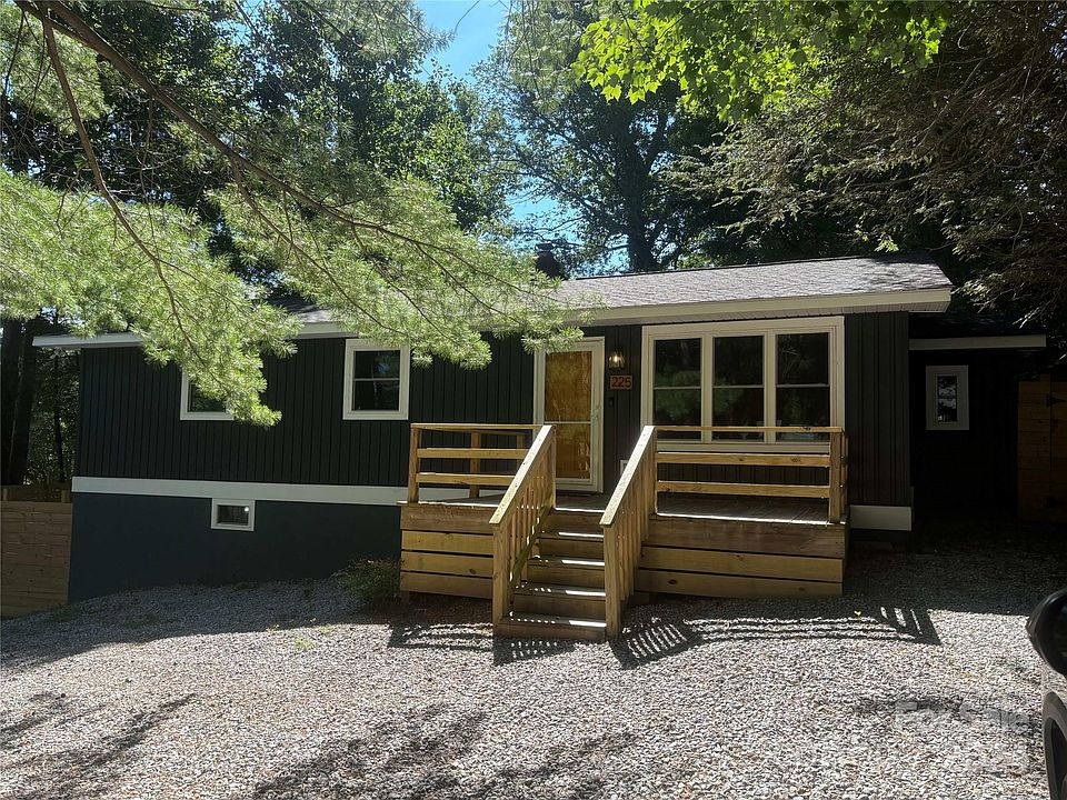 1st image of 225 Browning Ave