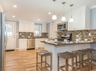 15 Willow Dr, Lake Hopatcong, NJ 07849