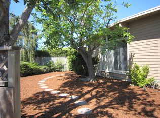 1722 Herschel St, San Mateo, CA 94403