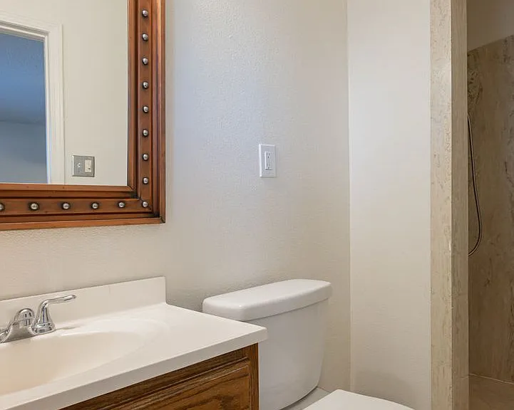 3904 Avalon Rd NW — Photo 15