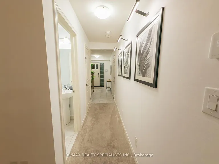 46 Haney Dr — Photo 18