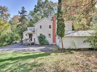 71 Gleneida Blvd, Mahopac, NY 10541