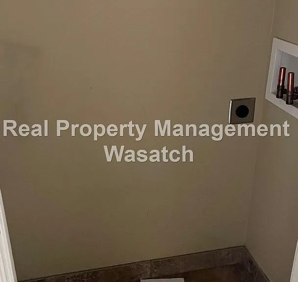 715 E Harrison Ave — Photo 19