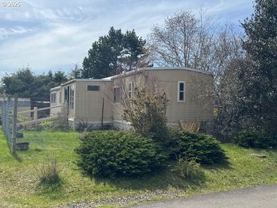8035 Hollyhock St, Rockaway Beach, OR, 97136