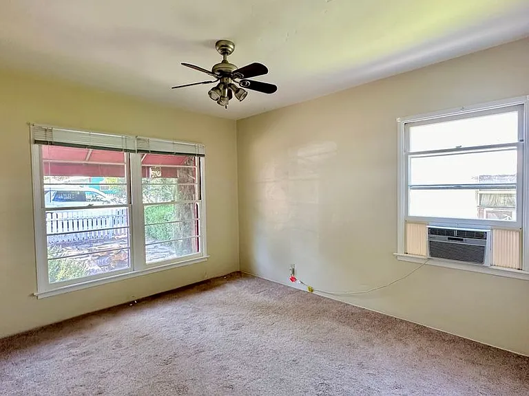738 Vine St — Photo 12