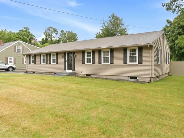 588 Newport Ave, Attleboro, MA 02703