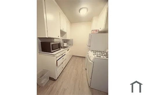 2225 Luz Ave Photo 1