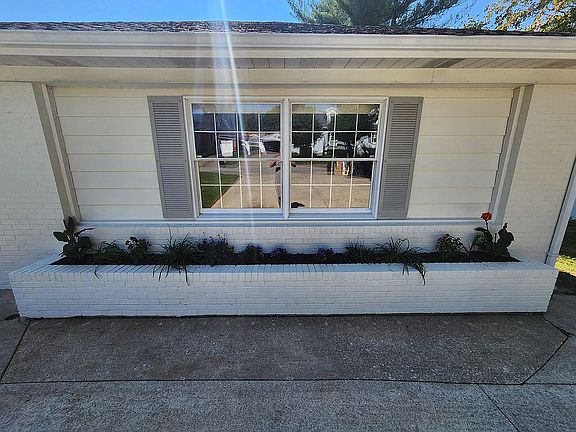 4th image of 114 Cooper Dr