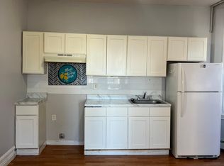 31 Richelieu Ter, Newark, NJ 07106