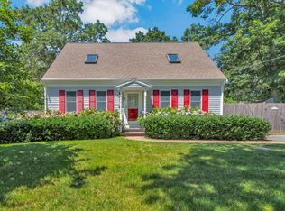 9 Elaine Road, Hyannis, MA 02601