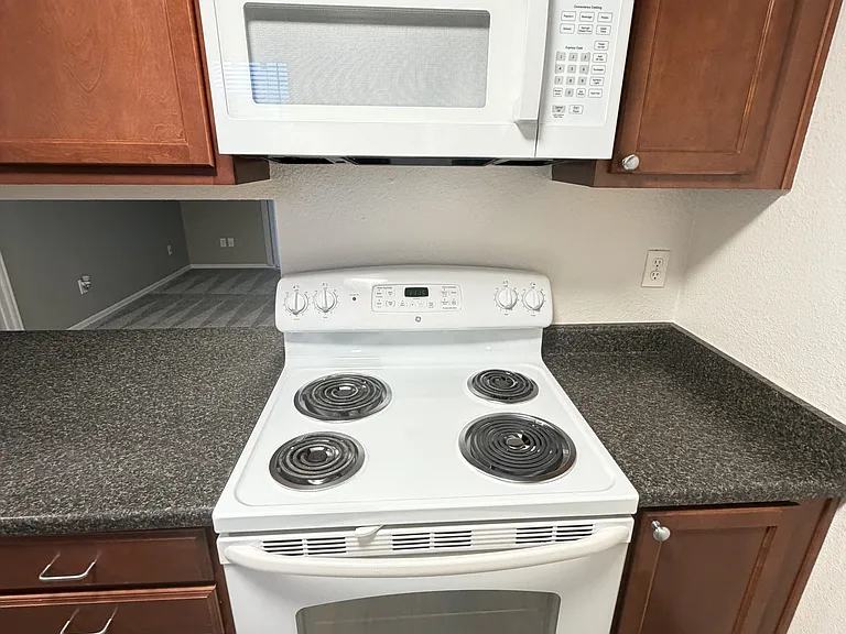 Greenfield Apartments — Photo 10