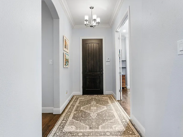 408 Montpelier Dr — Photo 3