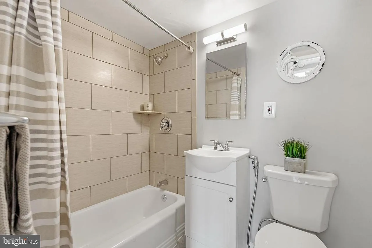 5801 Quantrell Ave — Photo 4