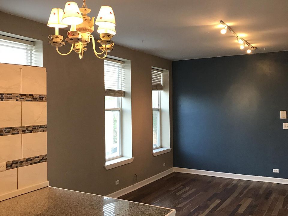 1st image of 1366 W Evergreen Ave #3M