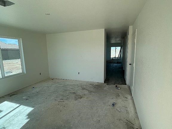 5th image of 7884 E 46th St