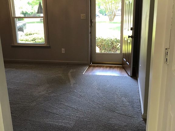 3rd image of 210 Belmont Dr