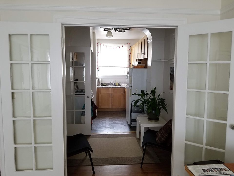 2nd image of 430 15th Ave APT 10
