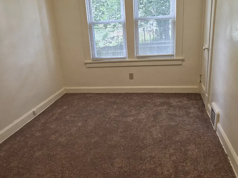1005 Broad Ave NW #102 — Photo 7