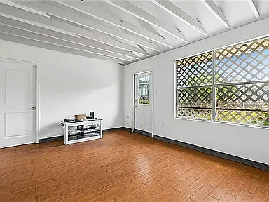 308 Jackson St — Photo 4