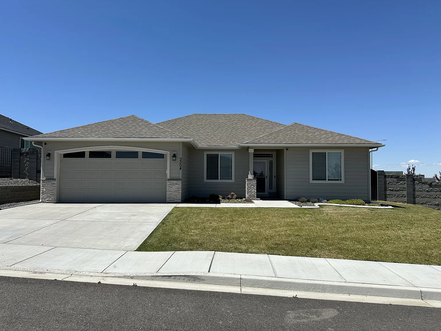 3 bed, 1600 sqft, $2,750 — Photo 1