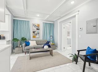 214 Wegman Pkwy #1, Jersey City, NJ 07305