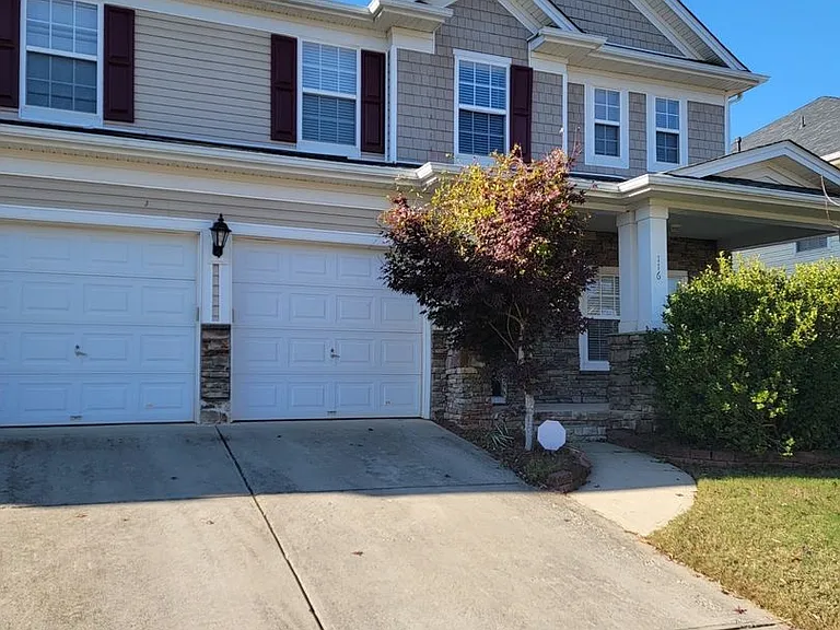 116 Silverspring Pl — Photo 1