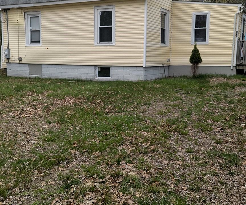 1st image of 81 Arey St