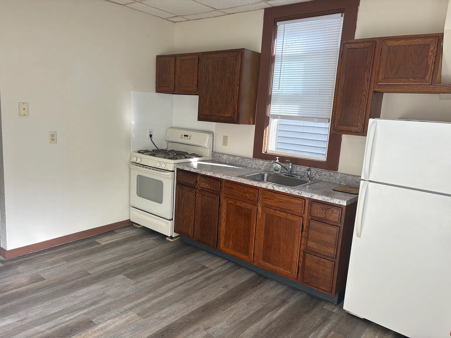 2 bed, 586 sqft, $840 — Photo 1