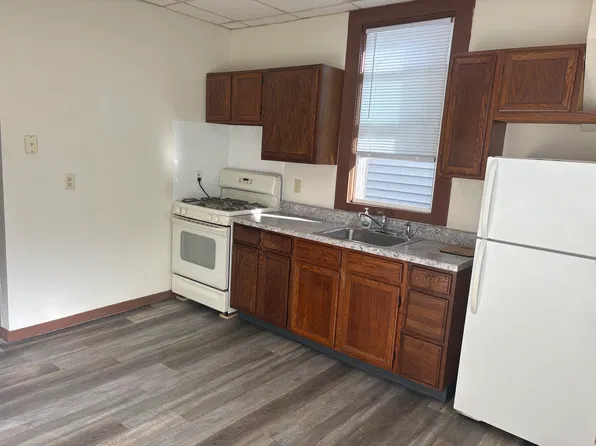 1411 Lincoln Ave #1, Dubuque, IA 52001
