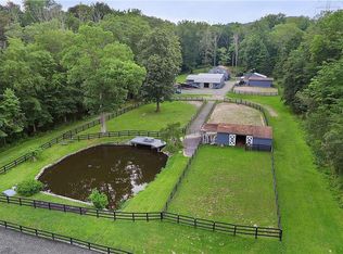 427 Birdsall Dr, Yorktown Heights, NY 10598