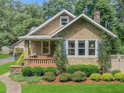 6 Ackerman Ave, Woodcliff Lake, NJ, 07677