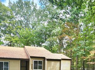 352 Lake Catherine Cir, Crossville, TN 38558