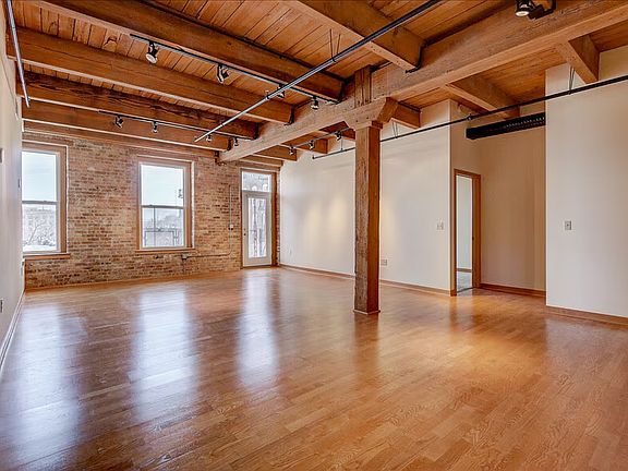 2nd image of 720 S Marquette St Unit 205