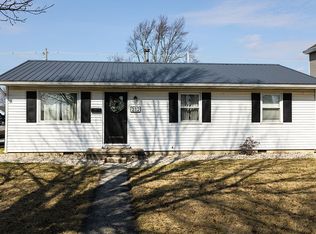 212 Washington St, Wapakoneta, OH 45895