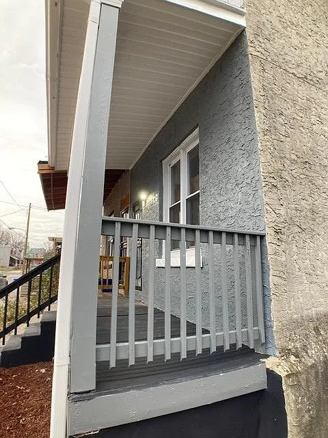 3 bed, 1092 sqft, $1,416 — Photo 3