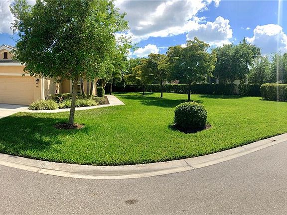 4th image of 9913 Periwinkle Preserve Ln