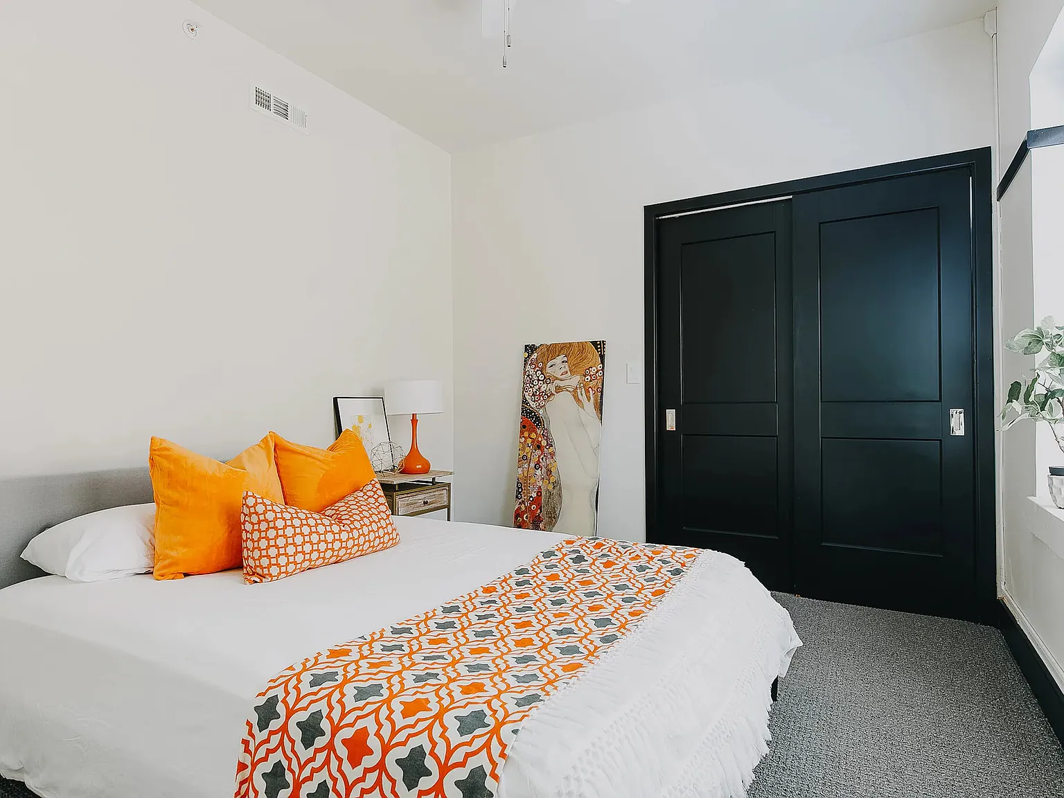 Townhouse — Photo 2