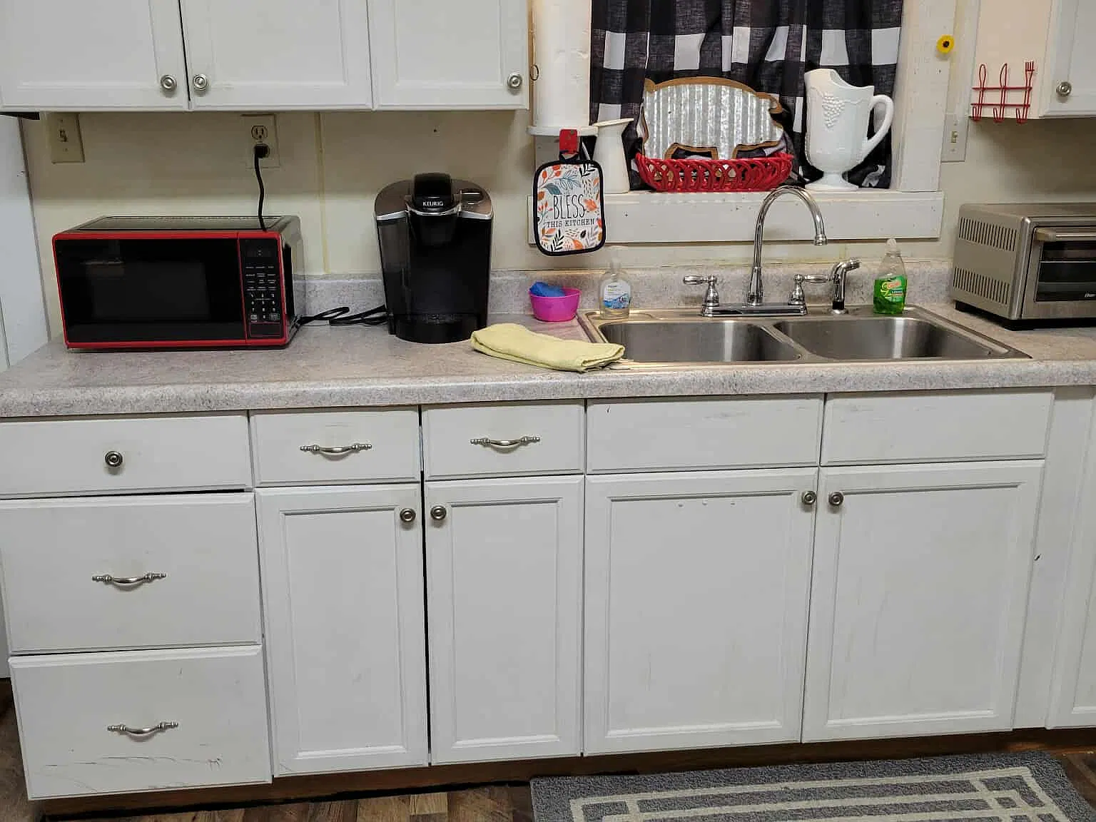 3 bed, $4,100 — Photo 2