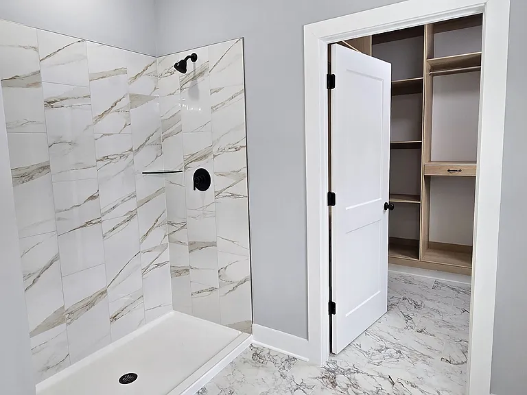 5058 Shattalon Dr — Photo 24