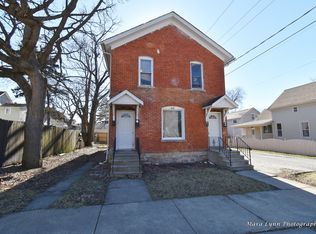 215 Bluff St, Aurora, IL 60505