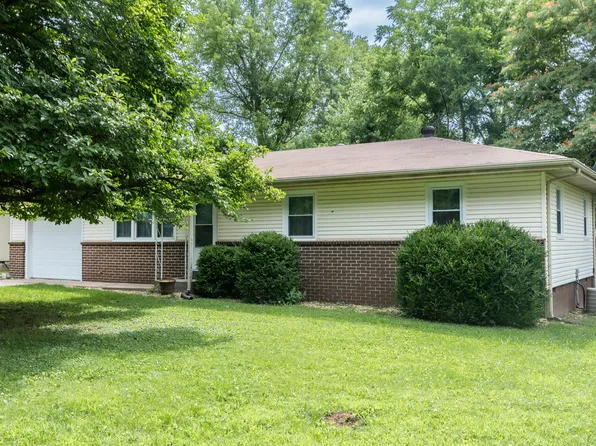 703 Evergreen Avenue, Nixa, MO 65714