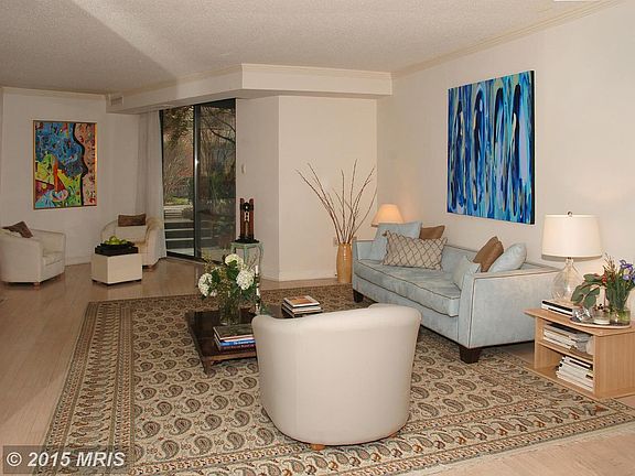 3rd image of 4550 N Park Ave APT T204