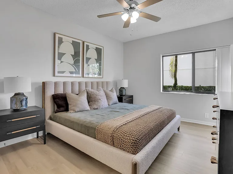 Marela Apartments — Photo 18