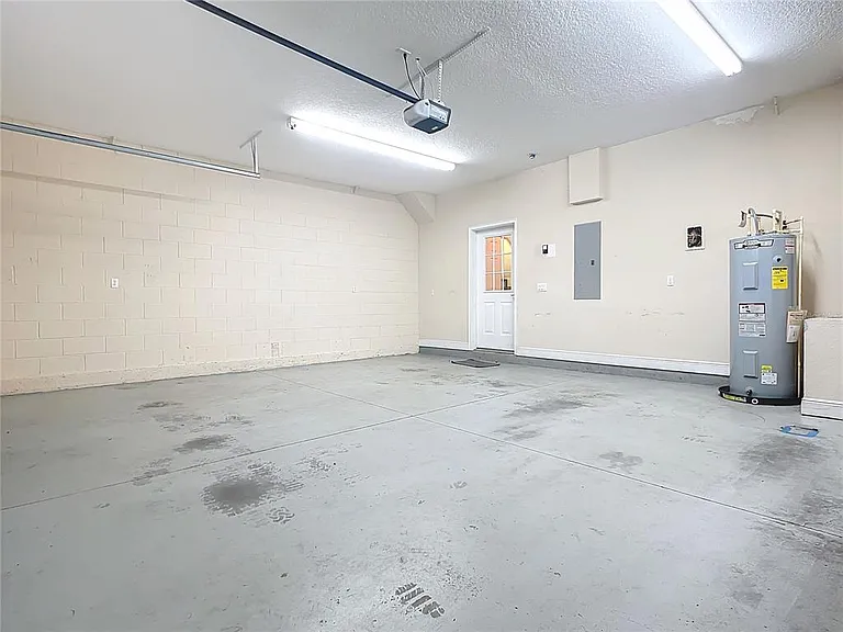132 Orange Ave — Photo 48