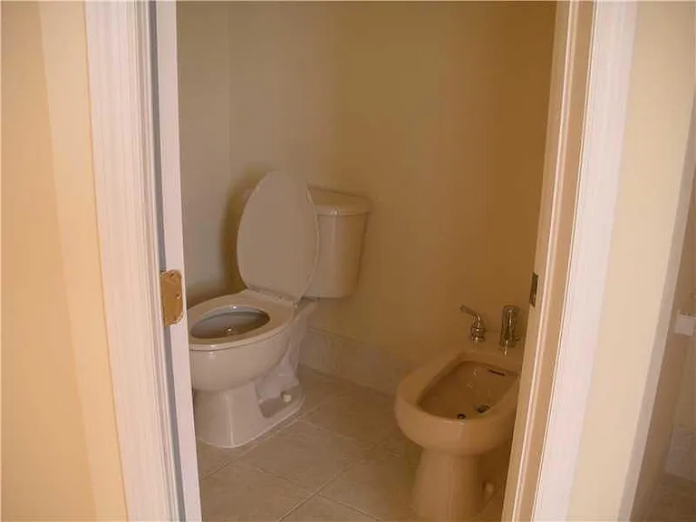2242 SW 195th Ave — Photo 13